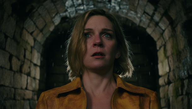 Pluribus Review: This Sci-Fi Horror Will Completely Mess With Your Head